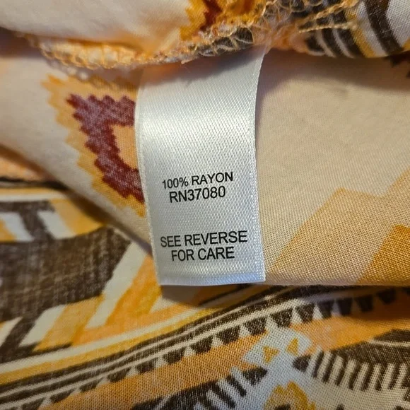 Cato Geometric design Cute Top with Flutter Cap Sleeves Women size XL - Picture 9 of 11